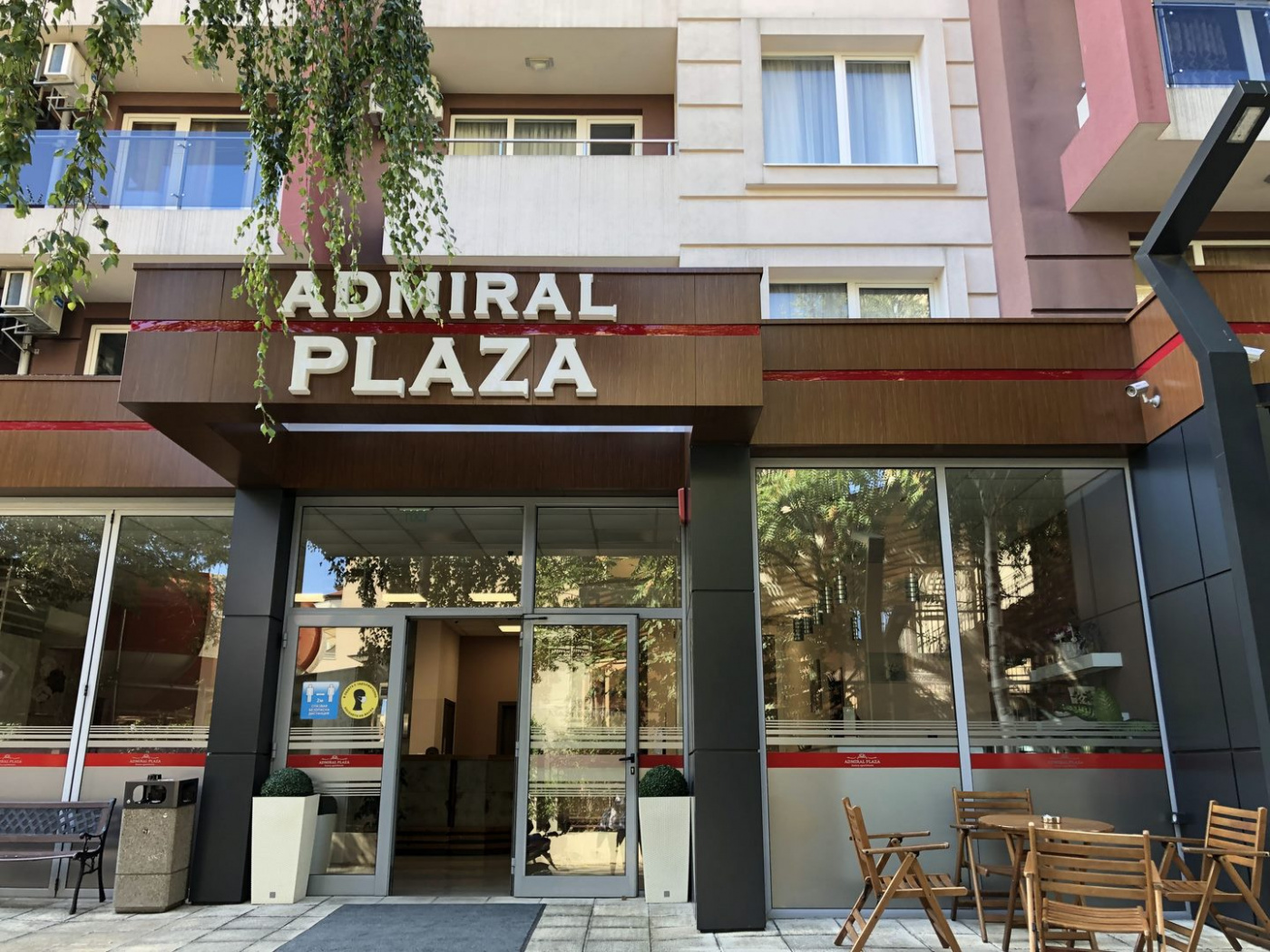 Admiral Plaza Aparthotel