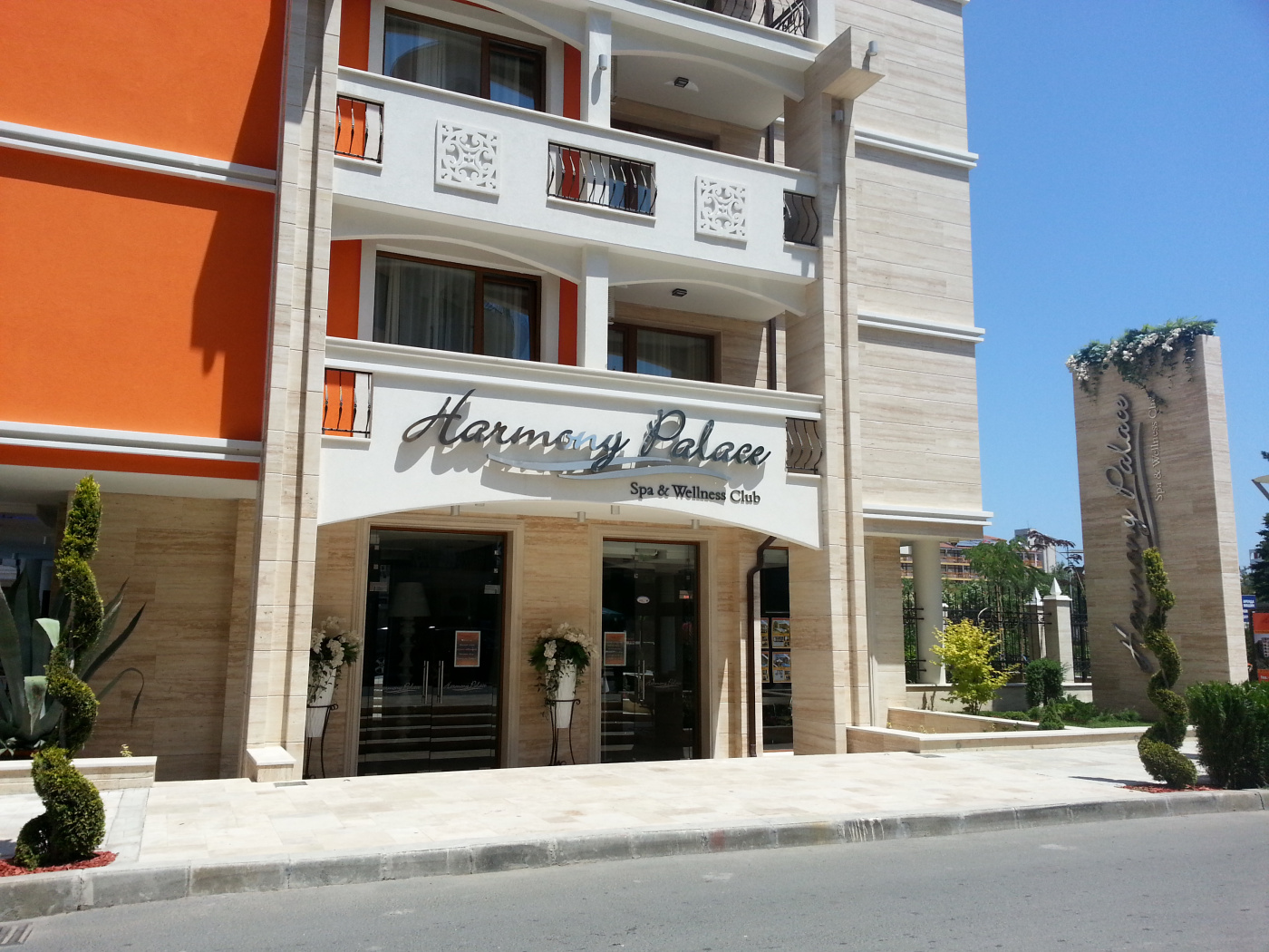 Harmony Palace Aparthotel