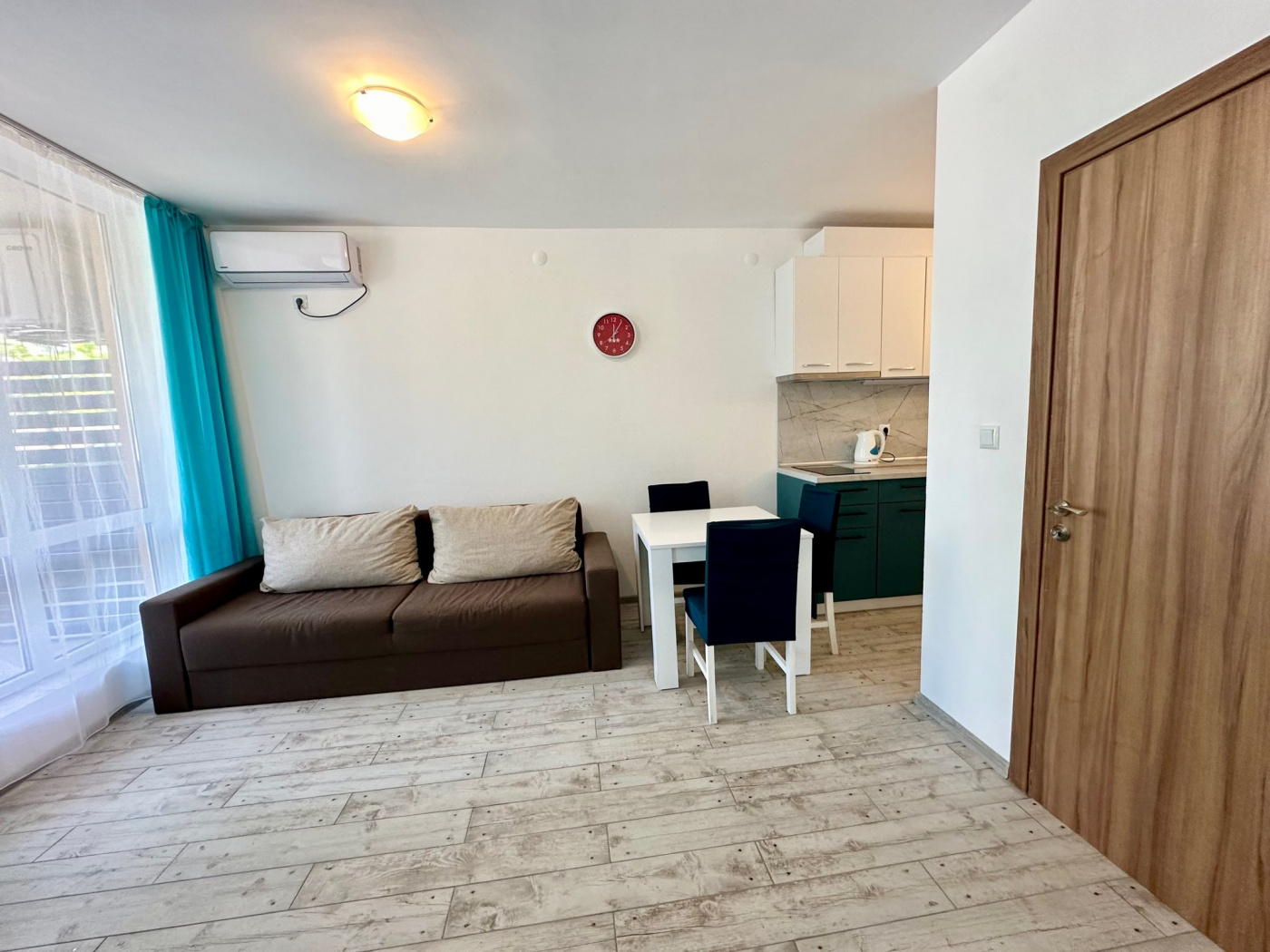 Chateu Aheloy 2 apartament 2 / 7