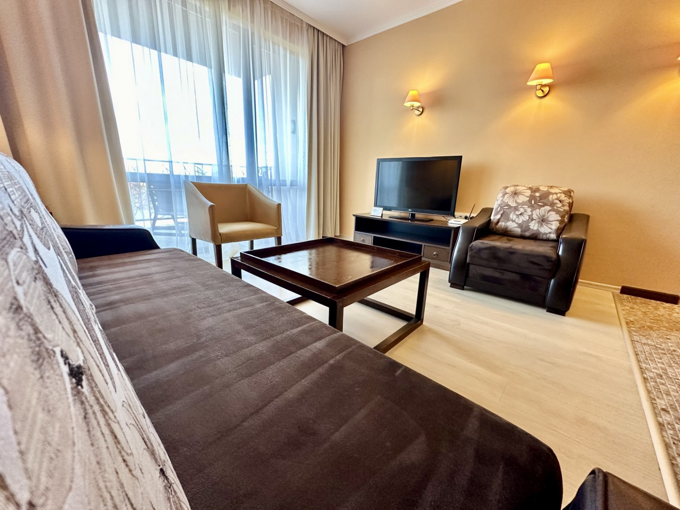 Royal Beach apartament E402