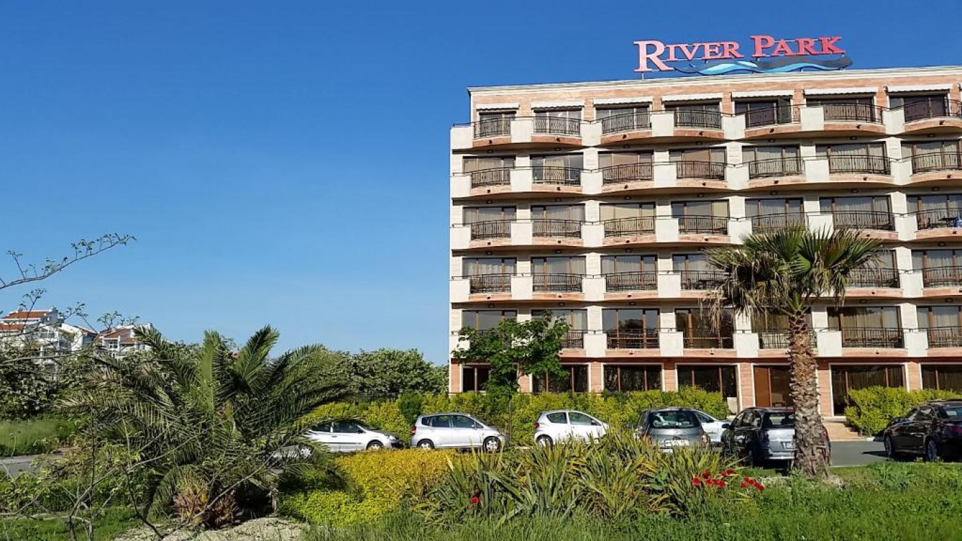 River Park Aparthotel