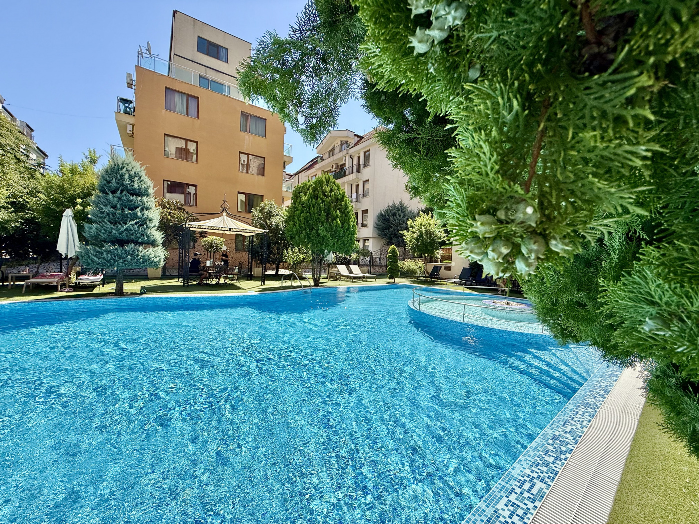 Emerald Paradise Aparthotel